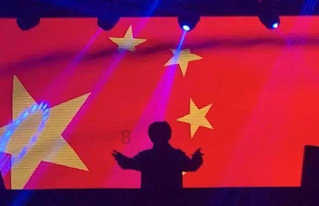 时尚封面照